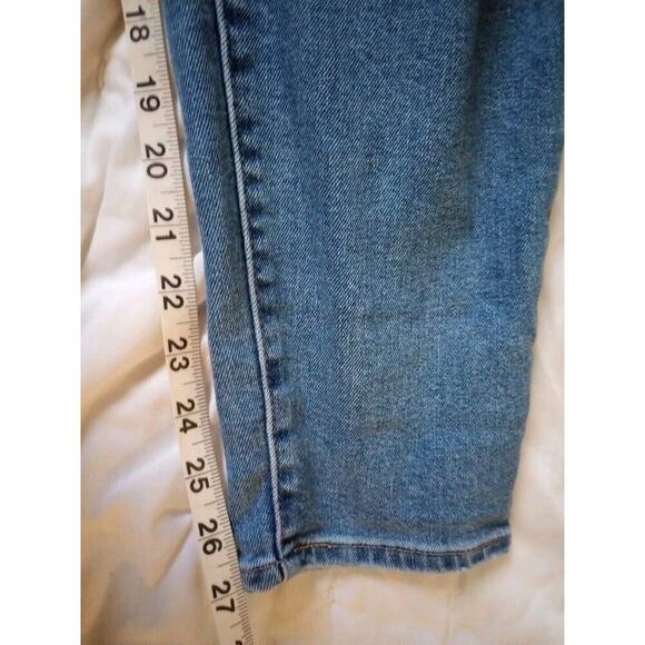 Levi’s Silver Tab Mom Jeans 29X27 High Waist Tapered 90’s Old School Distressed - Picture 6 of 9